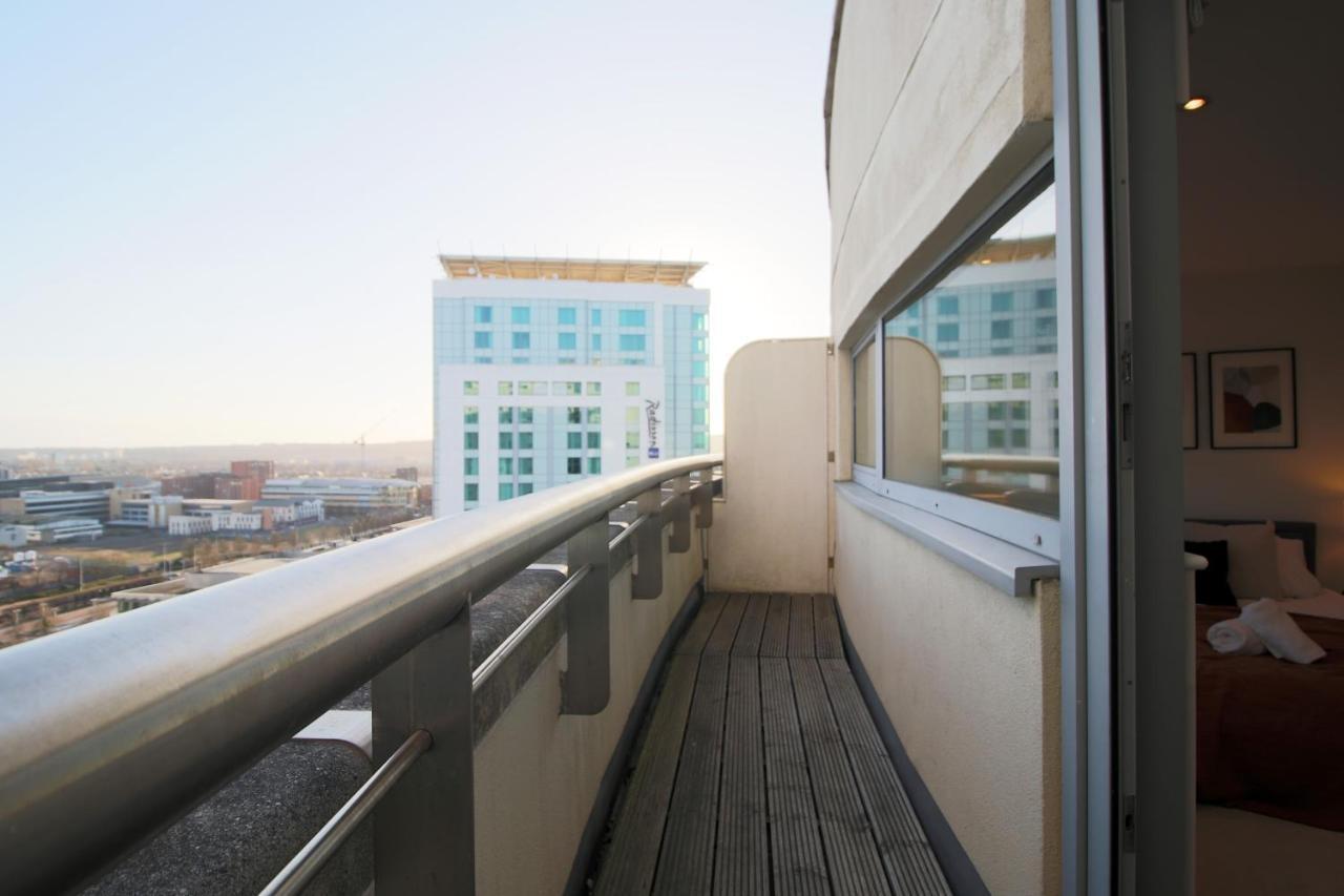 The Skyline - Luxury City Centre Flat With Designated Parking Кардифф Экстерьер фото